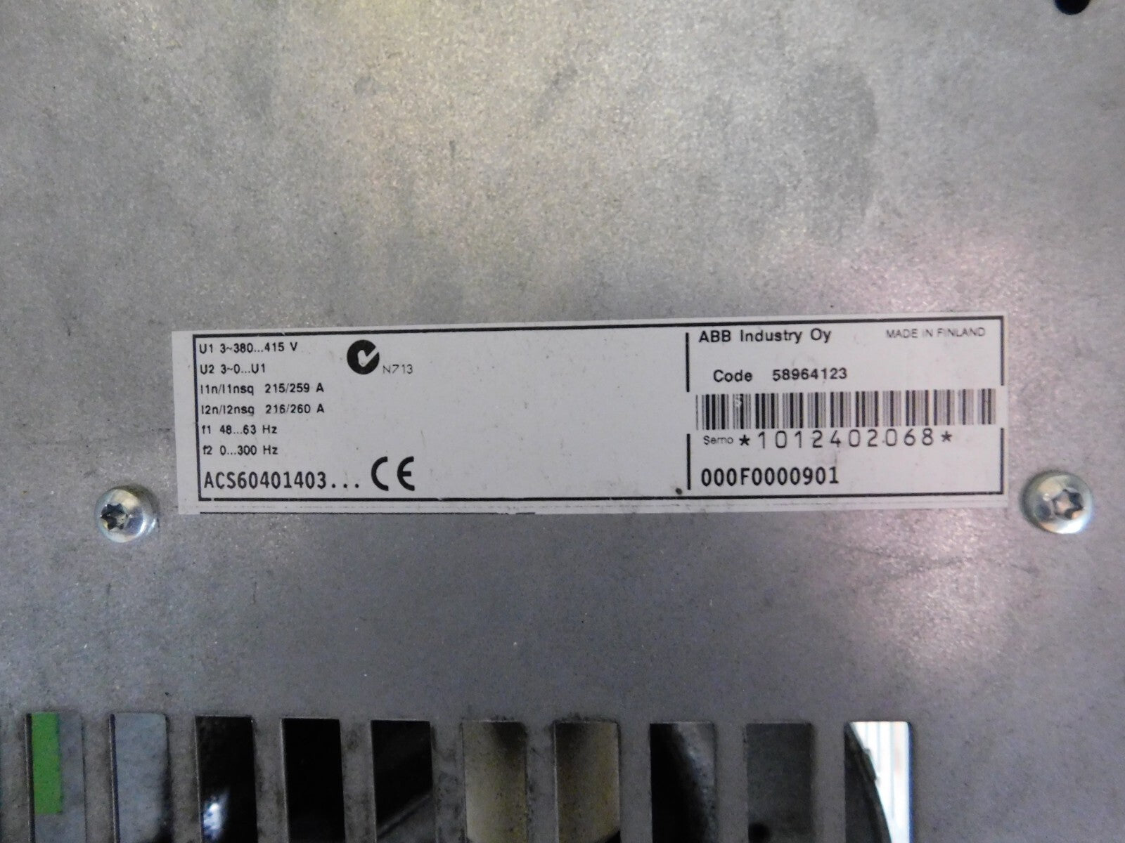 ABB ACS 600 ACS 60401403 u1 380..415V u2 3~0..u1 f1 48-63Hz f2 0-300Hz 215/25A