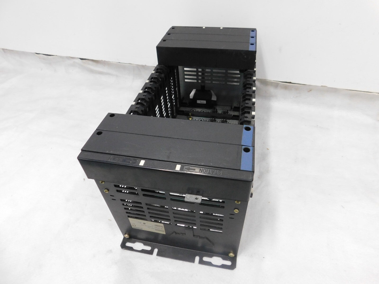 Aeg Schneider Automation TSXRKS8 STD RACK 8 POS SIMPL BUS