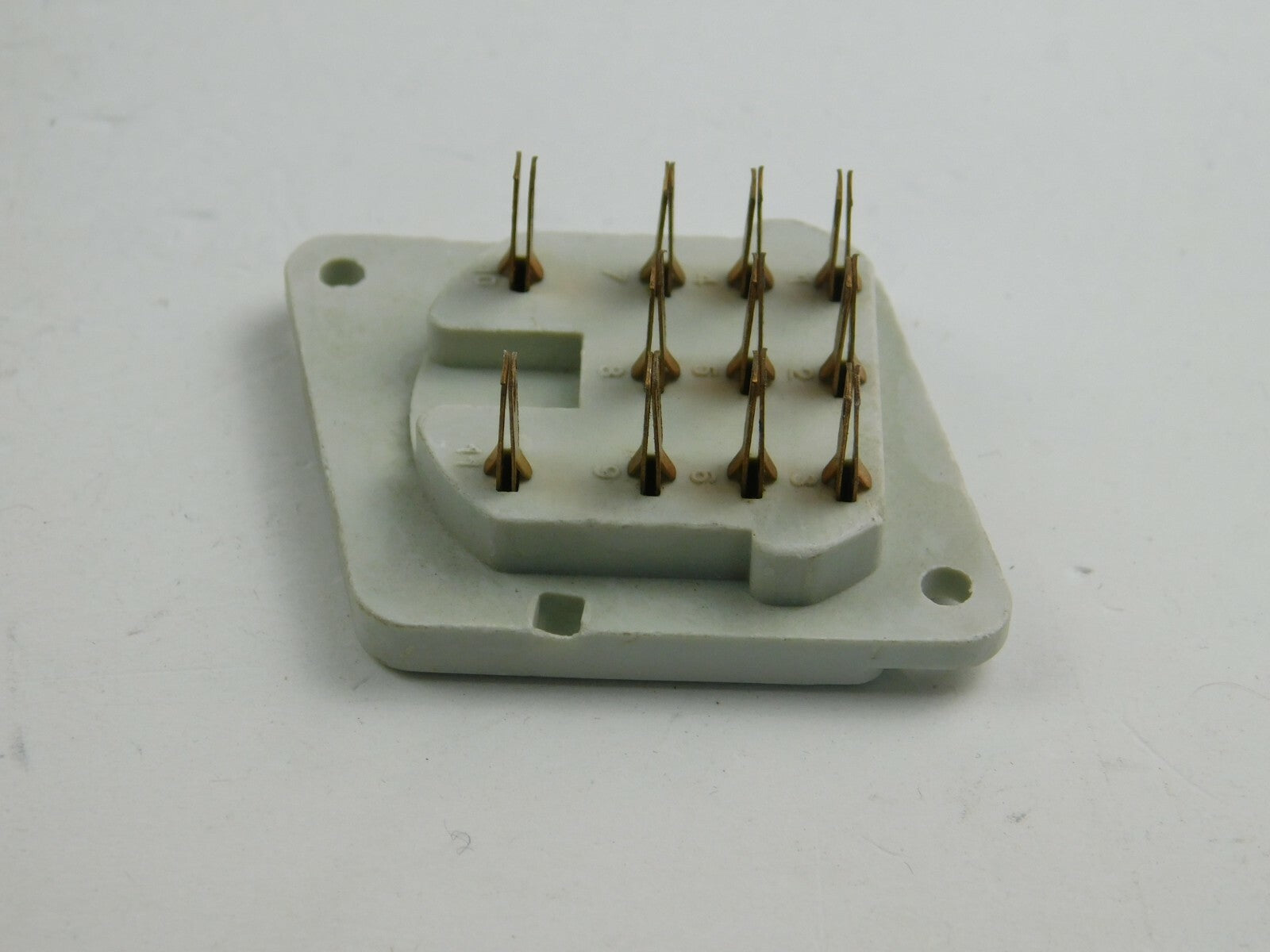 Finder 9031 Stecker    ** 80 Stück **