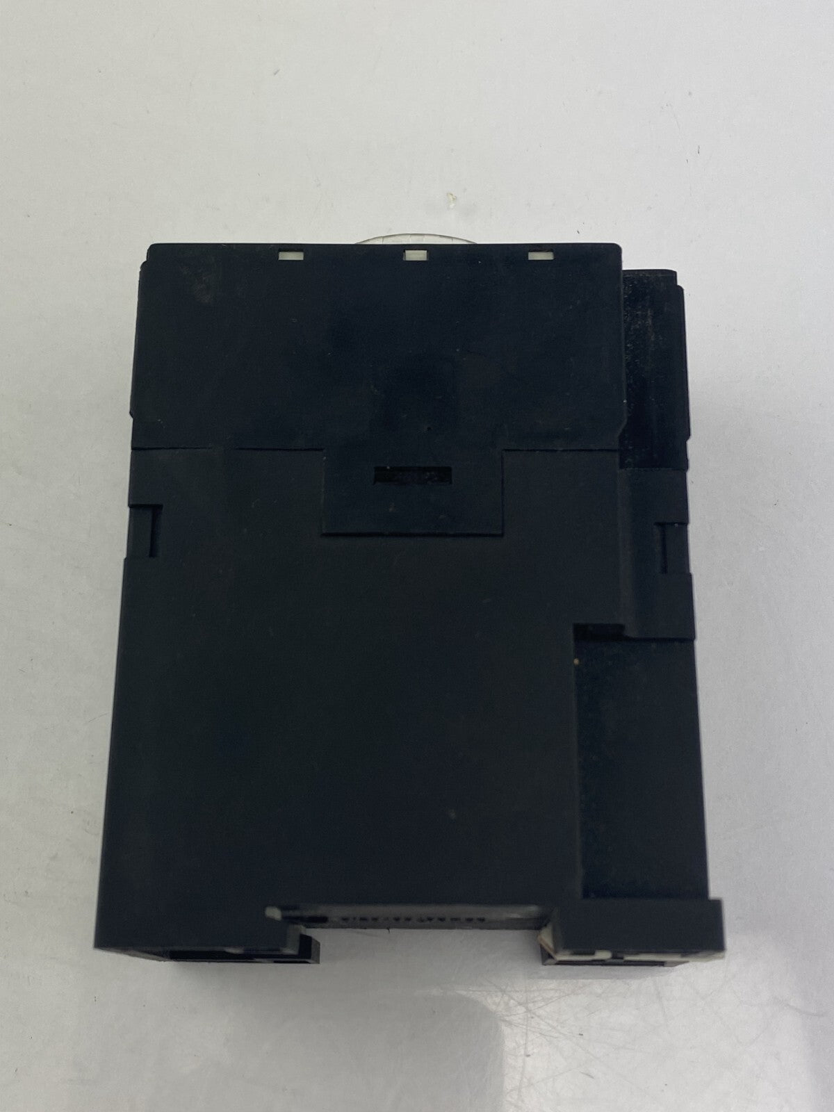 SIEMENS 7PU1540-0AB30 UC 24V 50/60Hz
