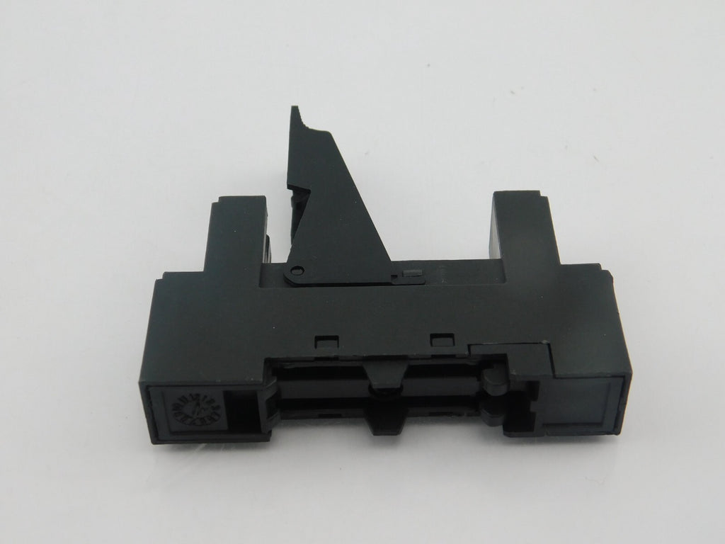 ELESTA ZGE007 154403 12A 300V AC