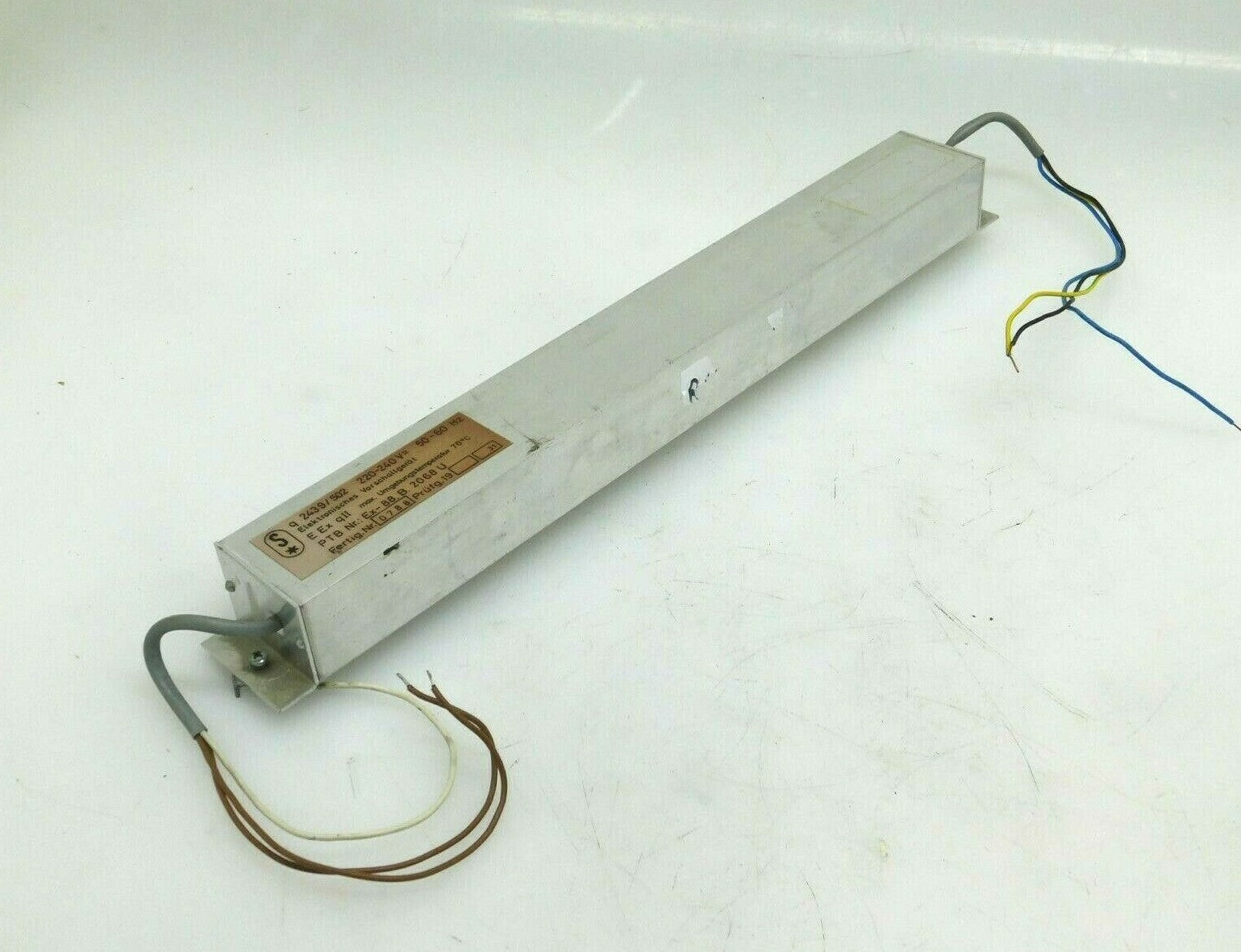 Elektronisches vorschaltgerät  243 9/502 220-240 V 50-60 HZ