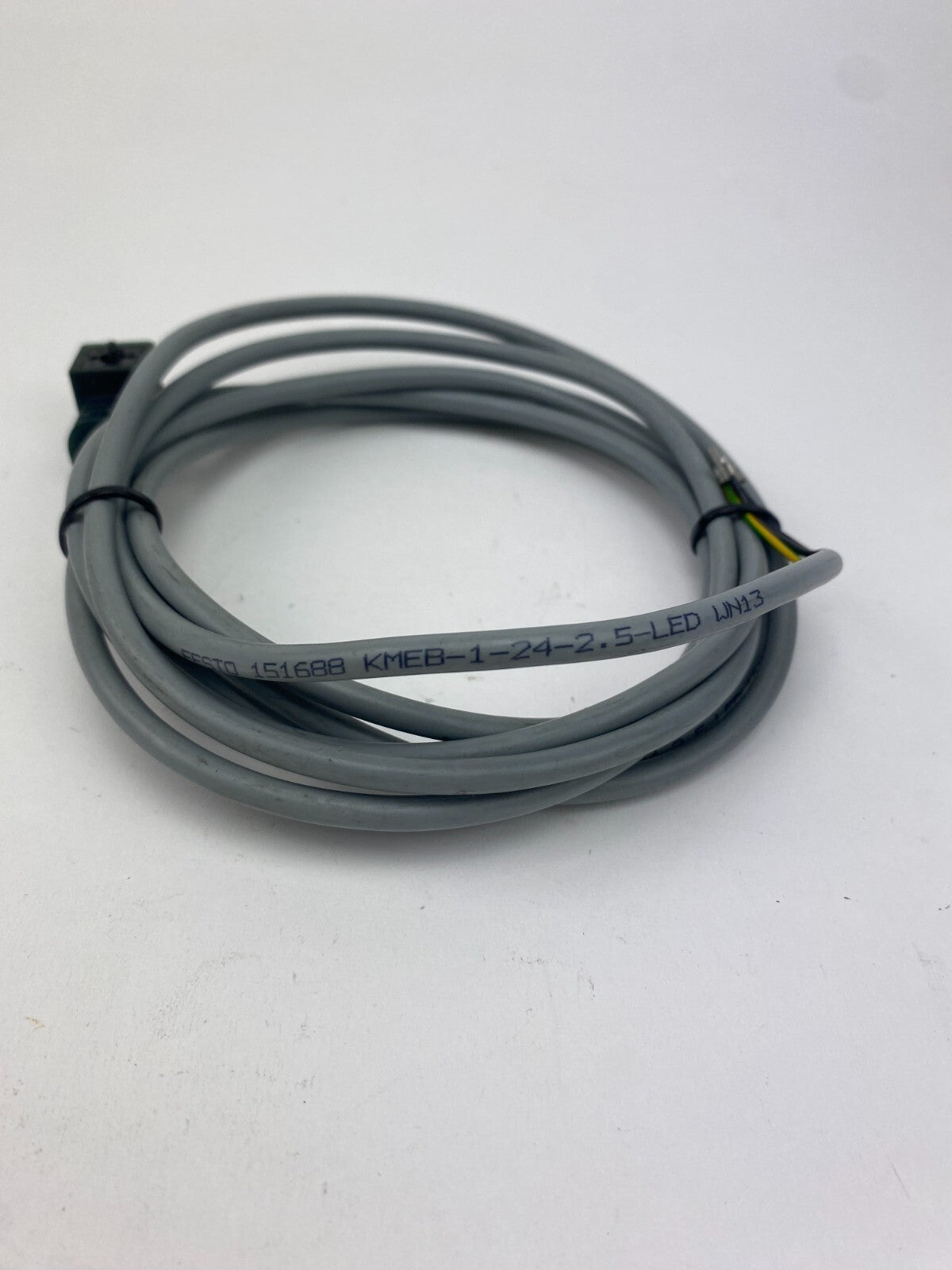 FESTO 151688 KMEB-1-24-2.5-LED WN13 Ca 2,5M