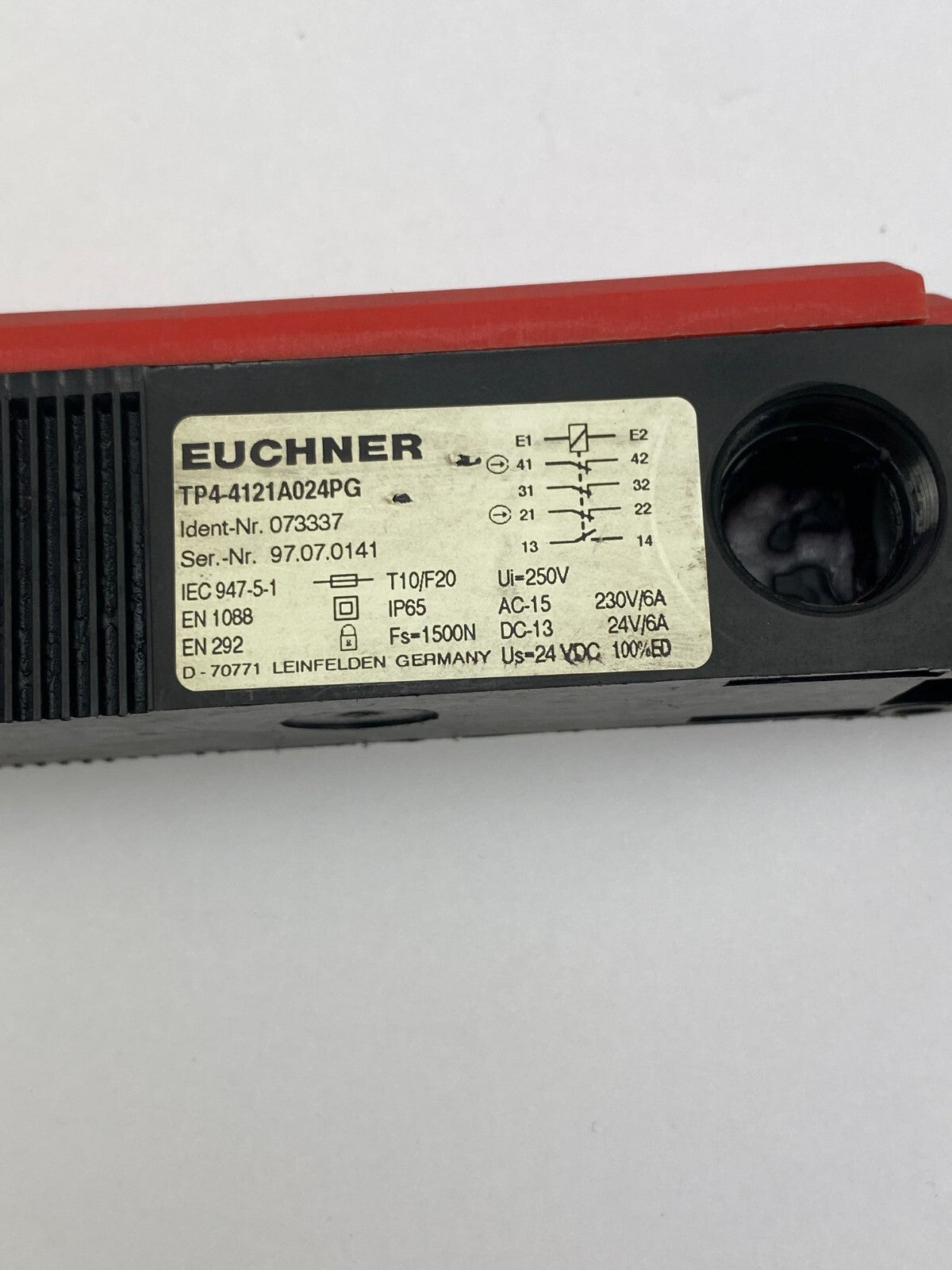EUCHNER TP4-4121A024PG 073337