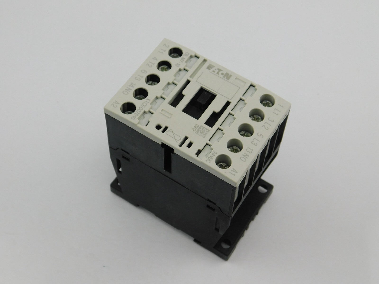 EATON DILM7-10 XTCE007B10TD Contactor 3KW/400V