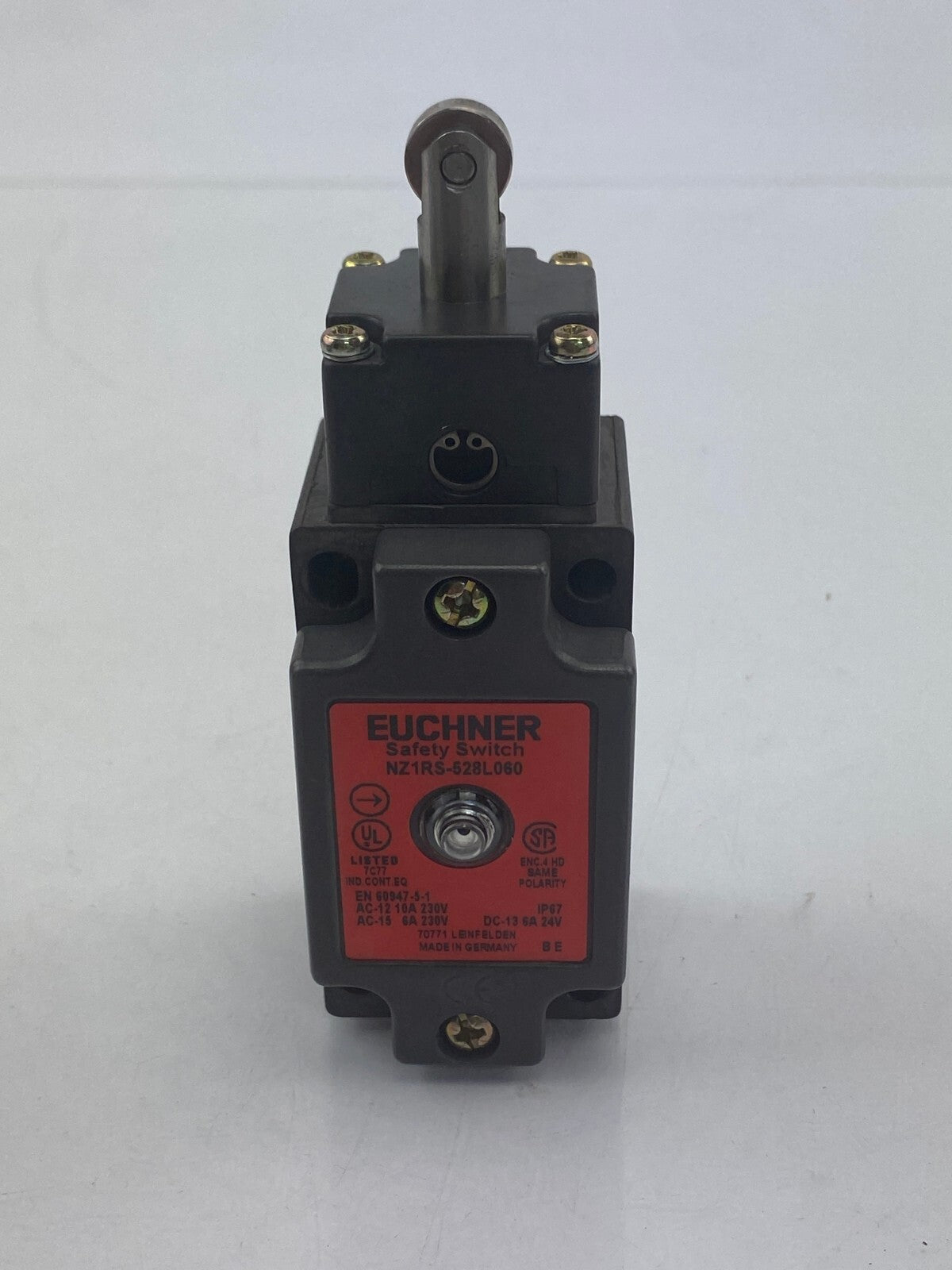 EUCHNER Safety Switch NZ1RS-528L060