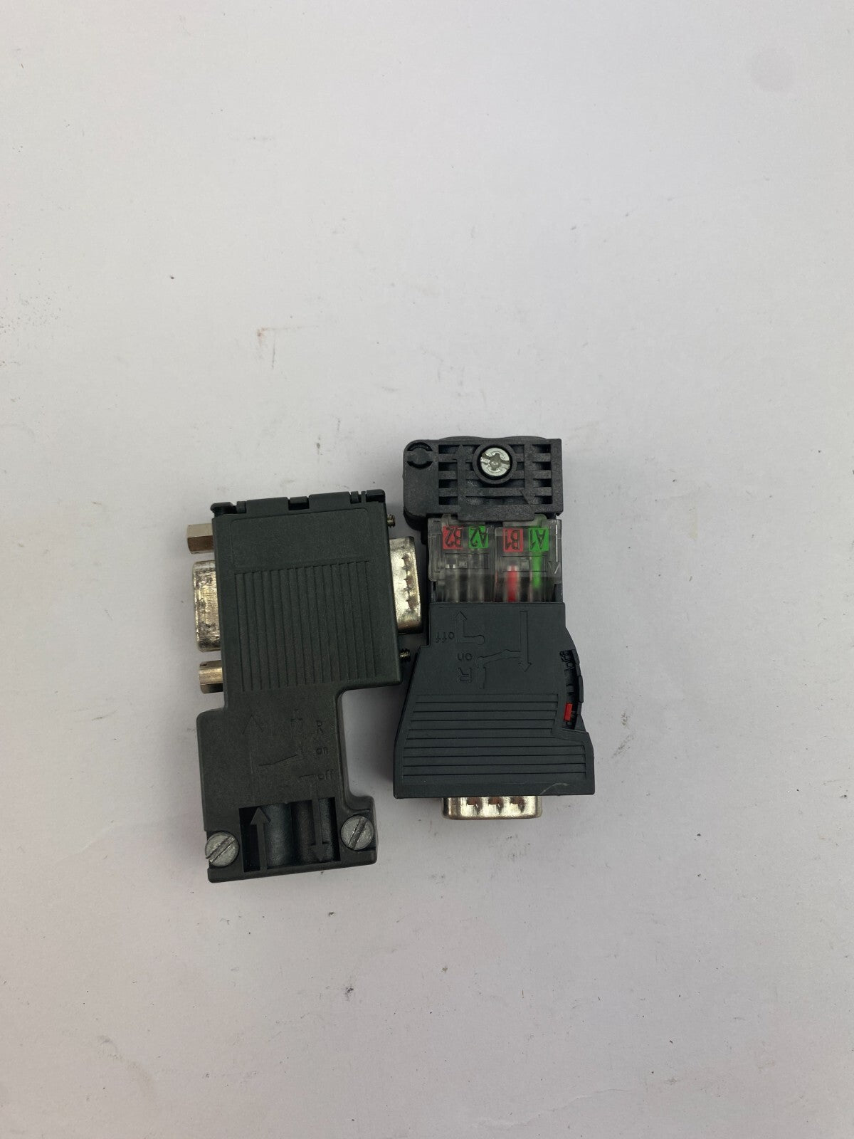 POSTEN..SIEMENS 6ES7972-0BB12-0XA0+SIEMENS PROFIBUS PLUG 180 6GK1500-0FC00