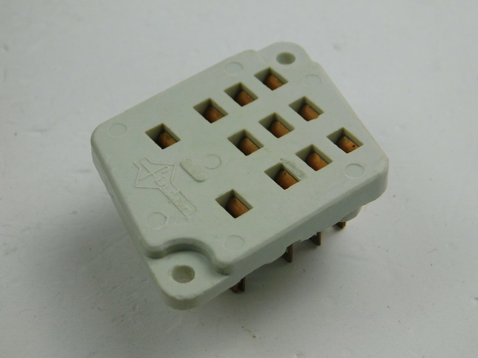 Finder 9031 Stecker    ** 80 Stück **