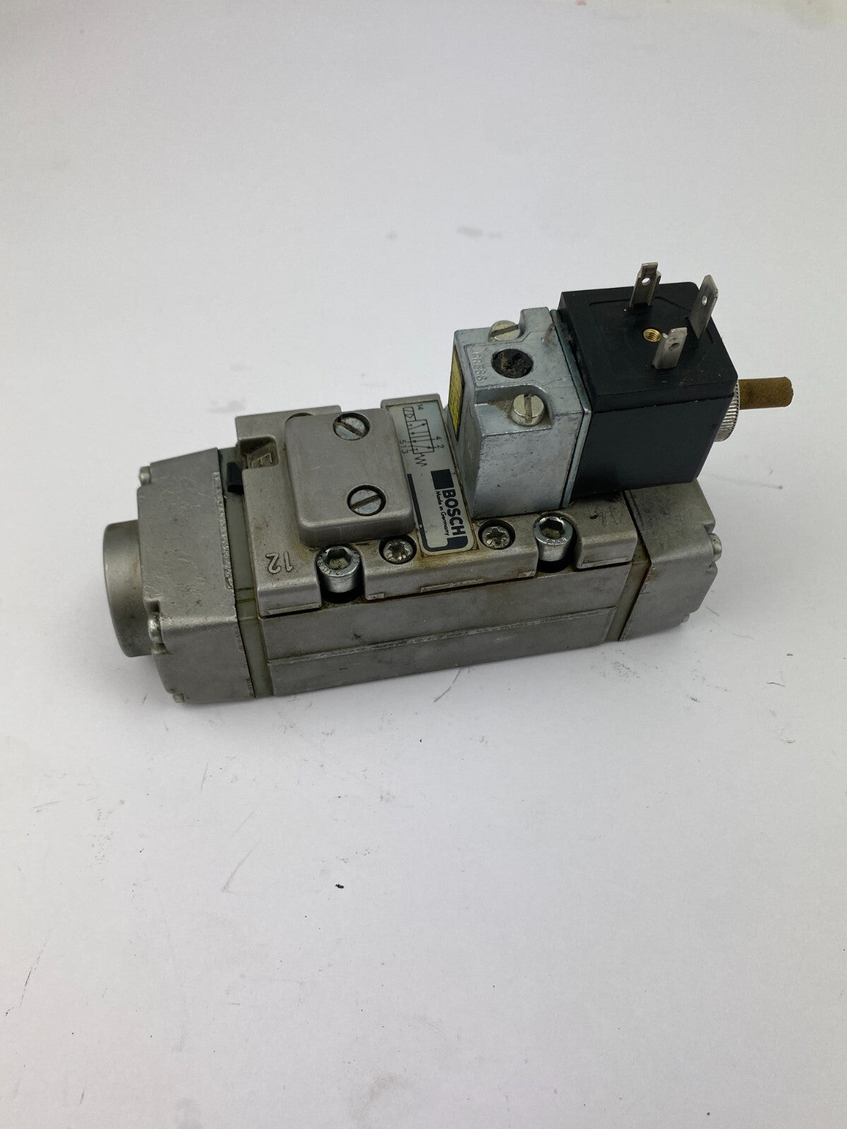 BOSCH 0 820 025 026+BOSCH 1824210223 24V