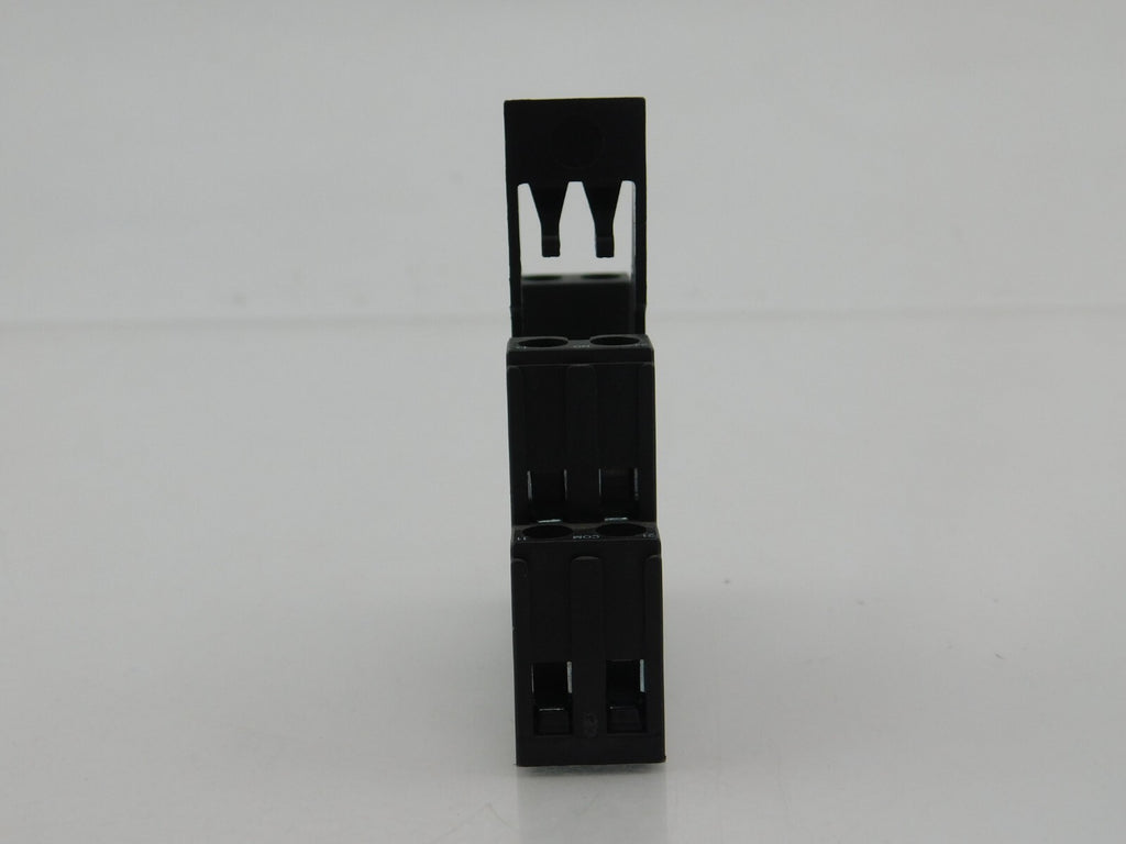ELESTA ZGE007 154403 12A 300V AC