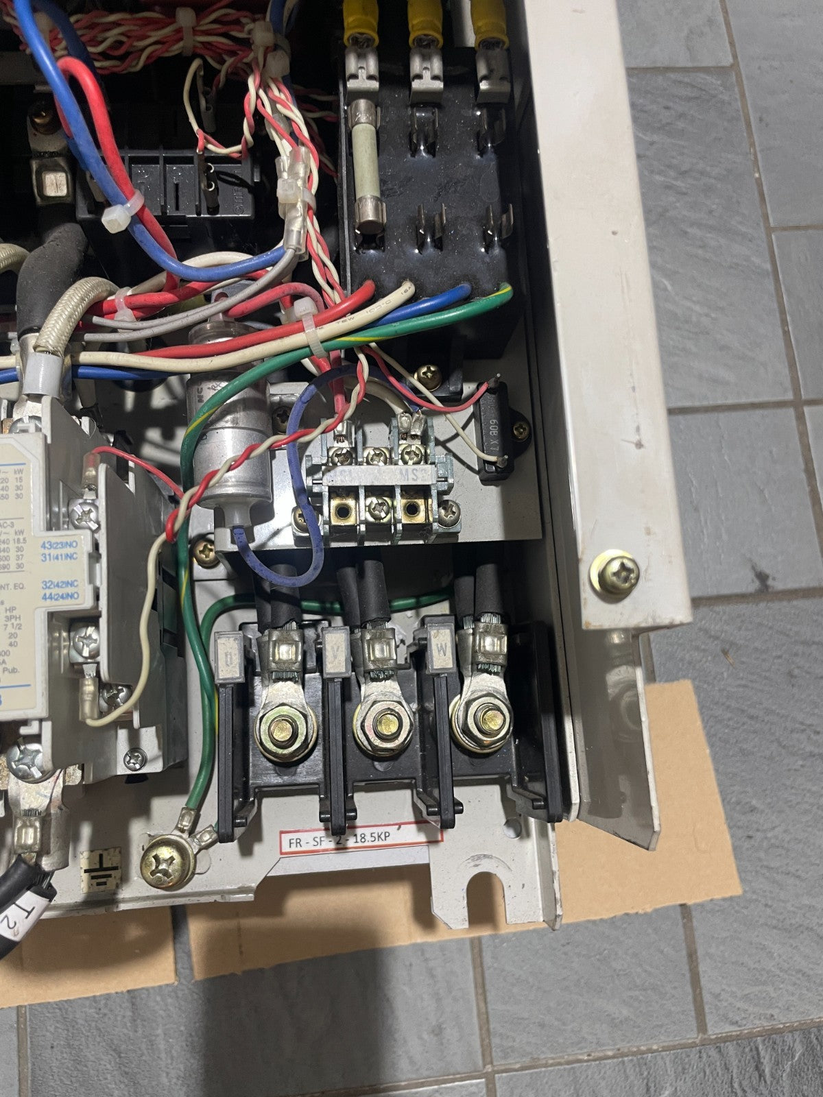 Mitsubishi FREQROL-SF FR-SF-2-18.5KP