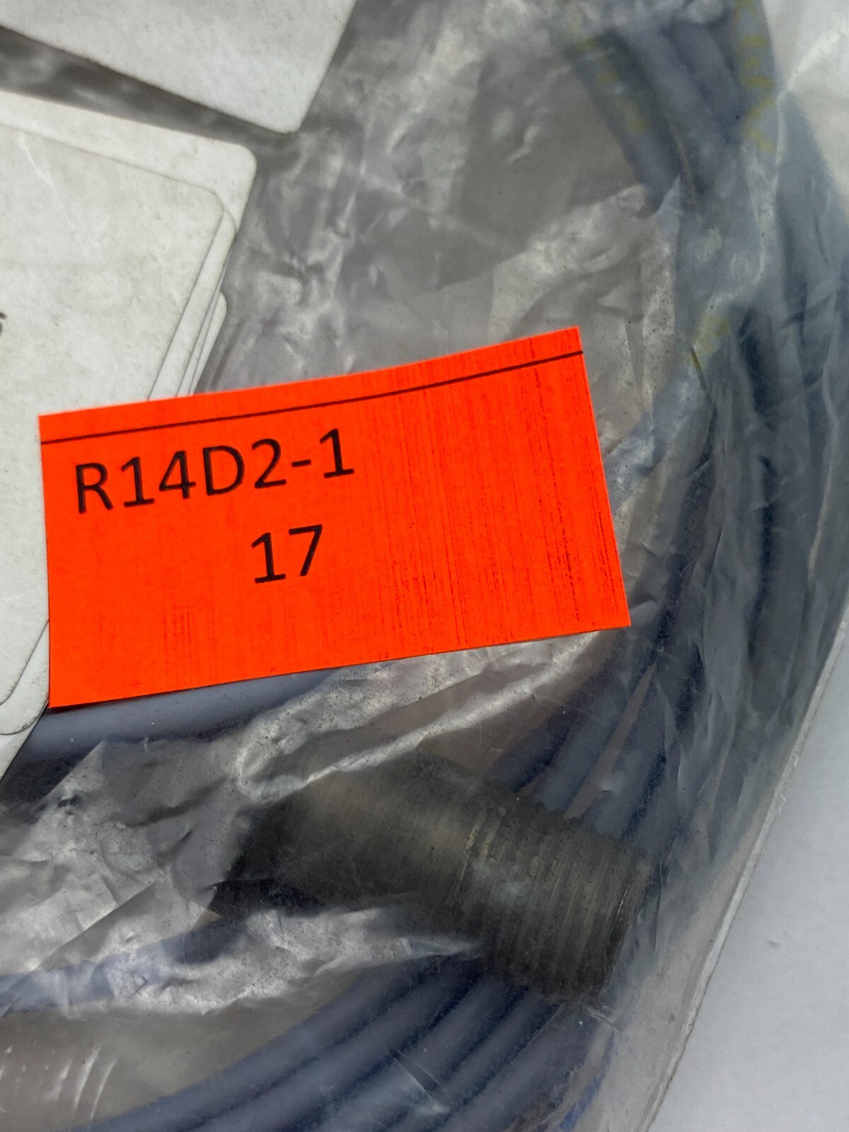 BALLUFF BESOOHT BES 516-3007-E2-X-05 10-30 V DC