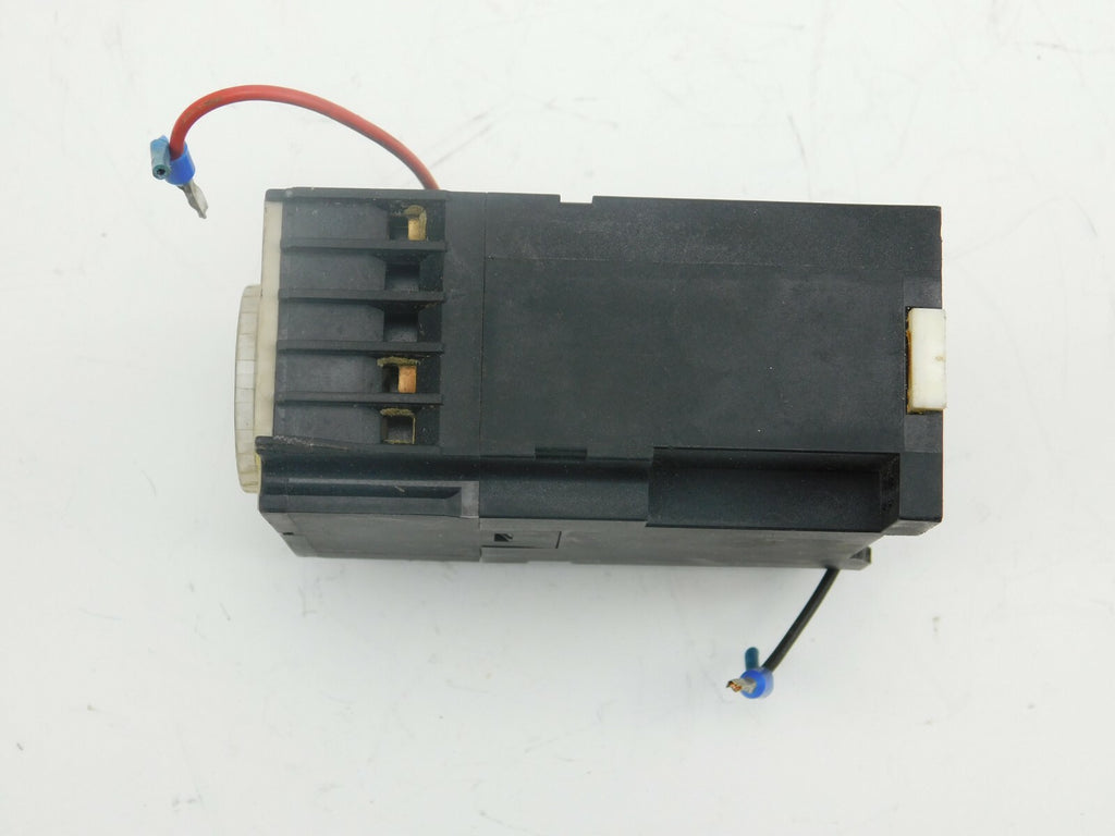 SIEMENS Zeitrelais 7PU1540-0AB30  0,6 s