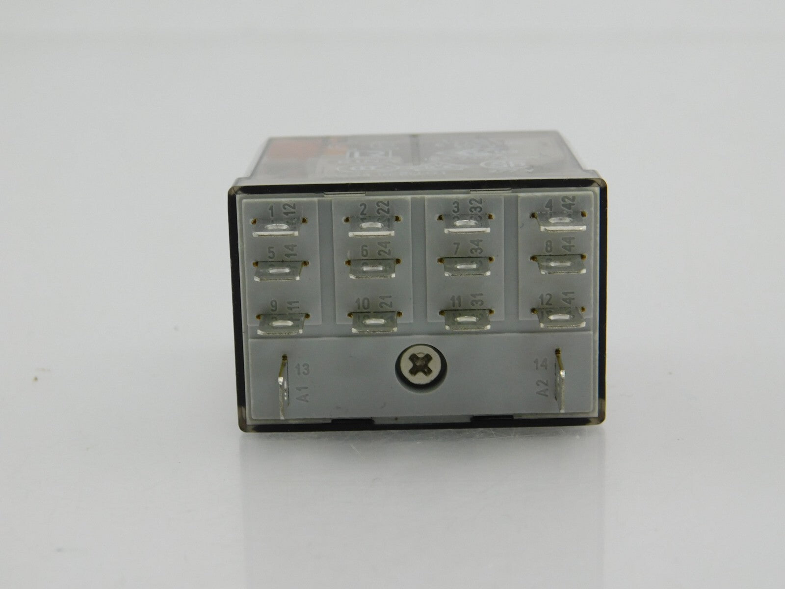 Finder 56.34.8.024.0040 -12A-250V~ 24V AV