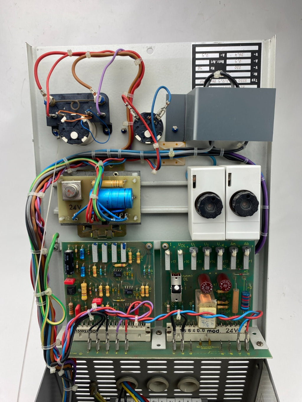 AEG Si-Gleichrichtergerät E220 G20,4/2,5 BWru-DtR 381985