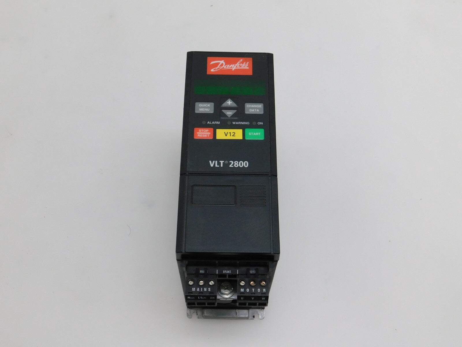 DANFOSS VLT2807PS2B20STR1DBF00A00 195N0027 1,7 KVA
