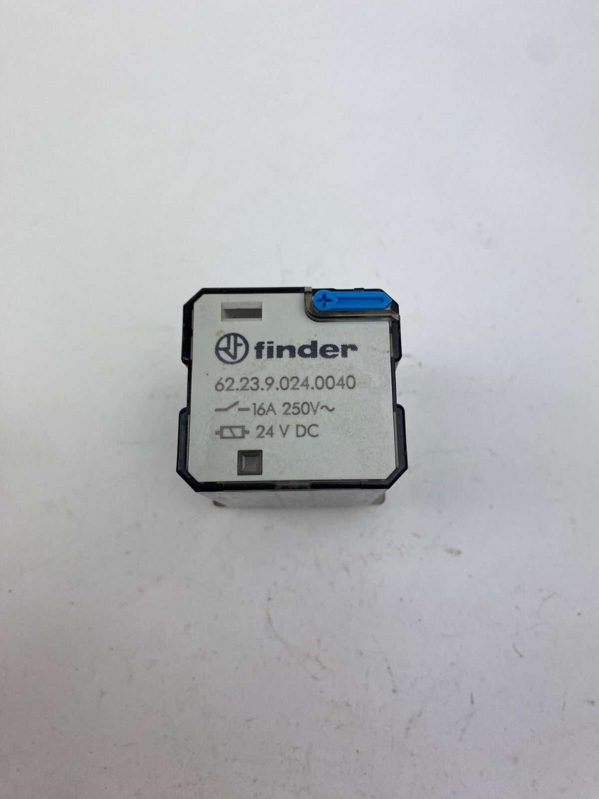 POSTEN ...finder 62:23.9.024.0040+OMRON Y2N +EBERLE 0 414 54 122 002