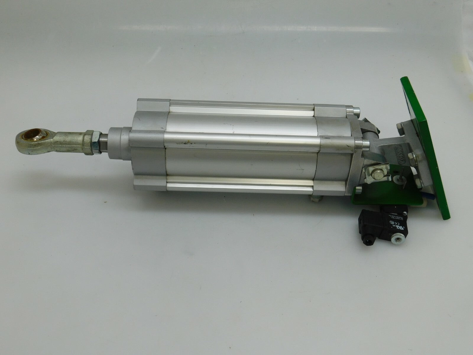 Festo DSBC-80-150-PPSA-N3 2126640 J708 + Camozzi 358-011-02 