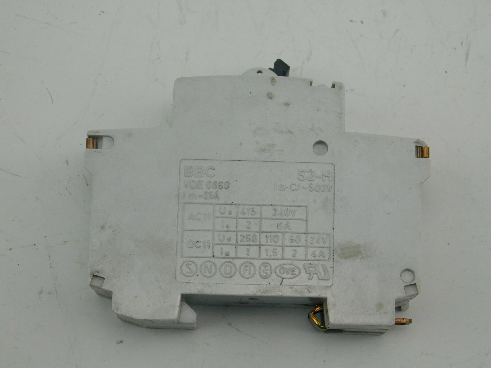 ABB LEITUNGSSCHUTZ  S271 L 6A 220/380~