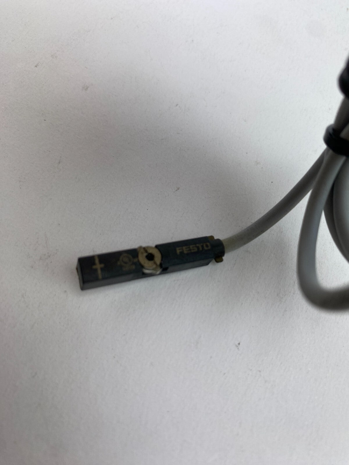 FESTO SMT-8M-A-PS-24V-E-0,3-M8D 574334