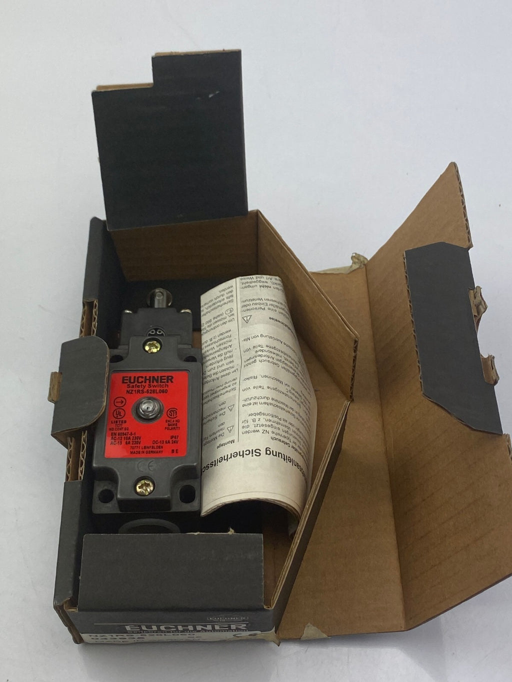 EUCHNER Safety Switch NZ1RS-528L060