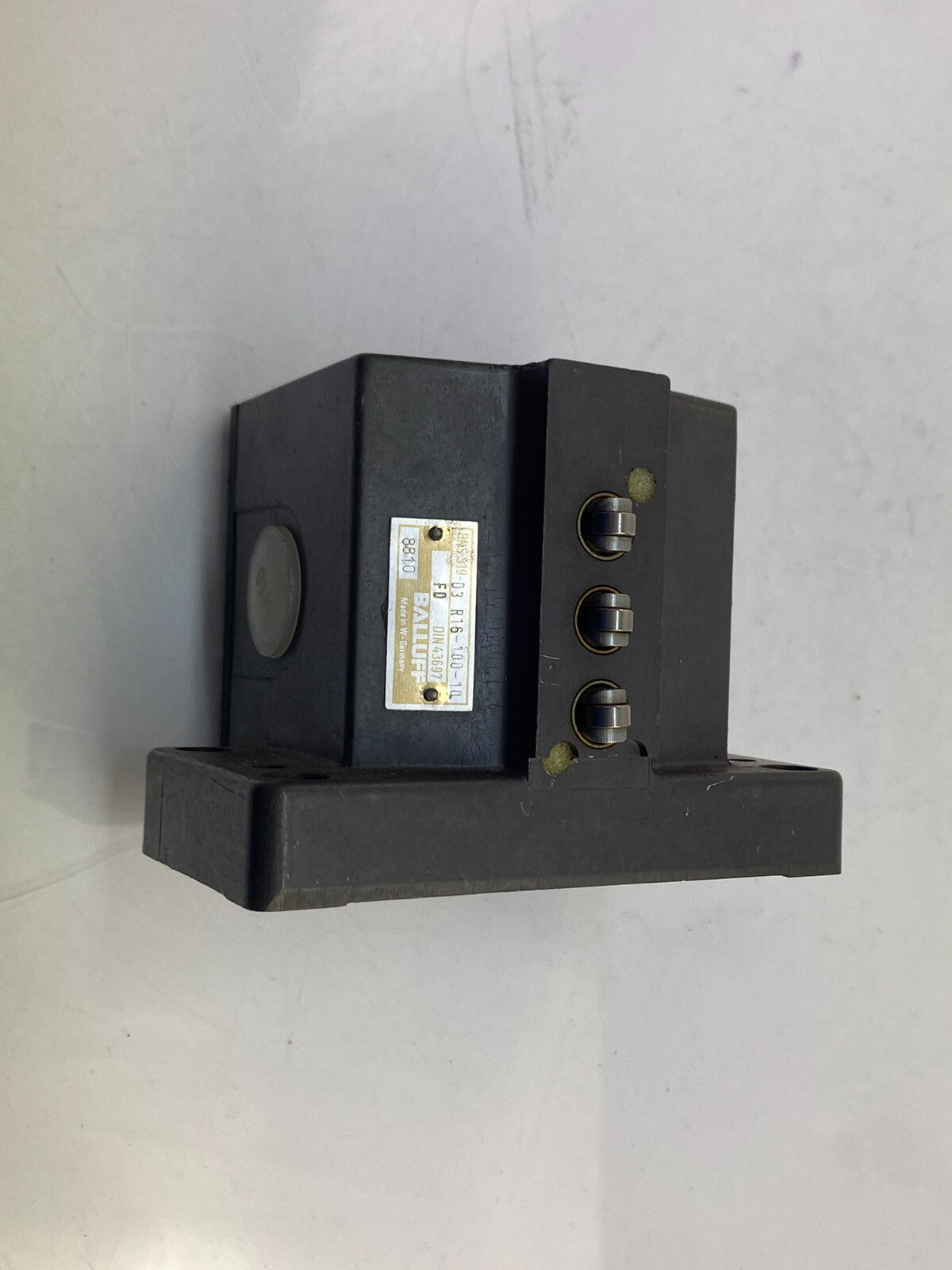 BALLUFF BNS 819-D3 R16-100-10 FD DIN 43697