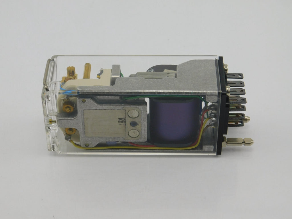 SIEMENS kleinpolrelais V23069- D1082-D106