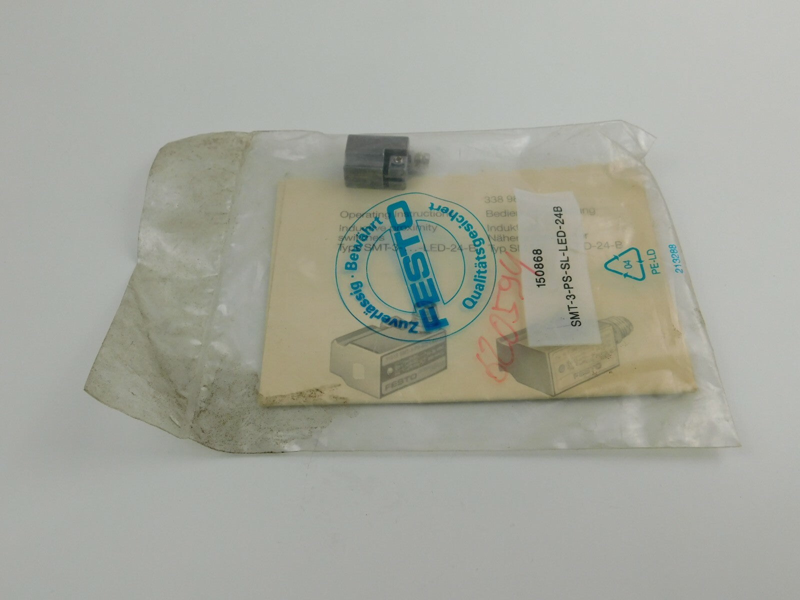 FESTO SMT-3-PS-SL-LED-24B