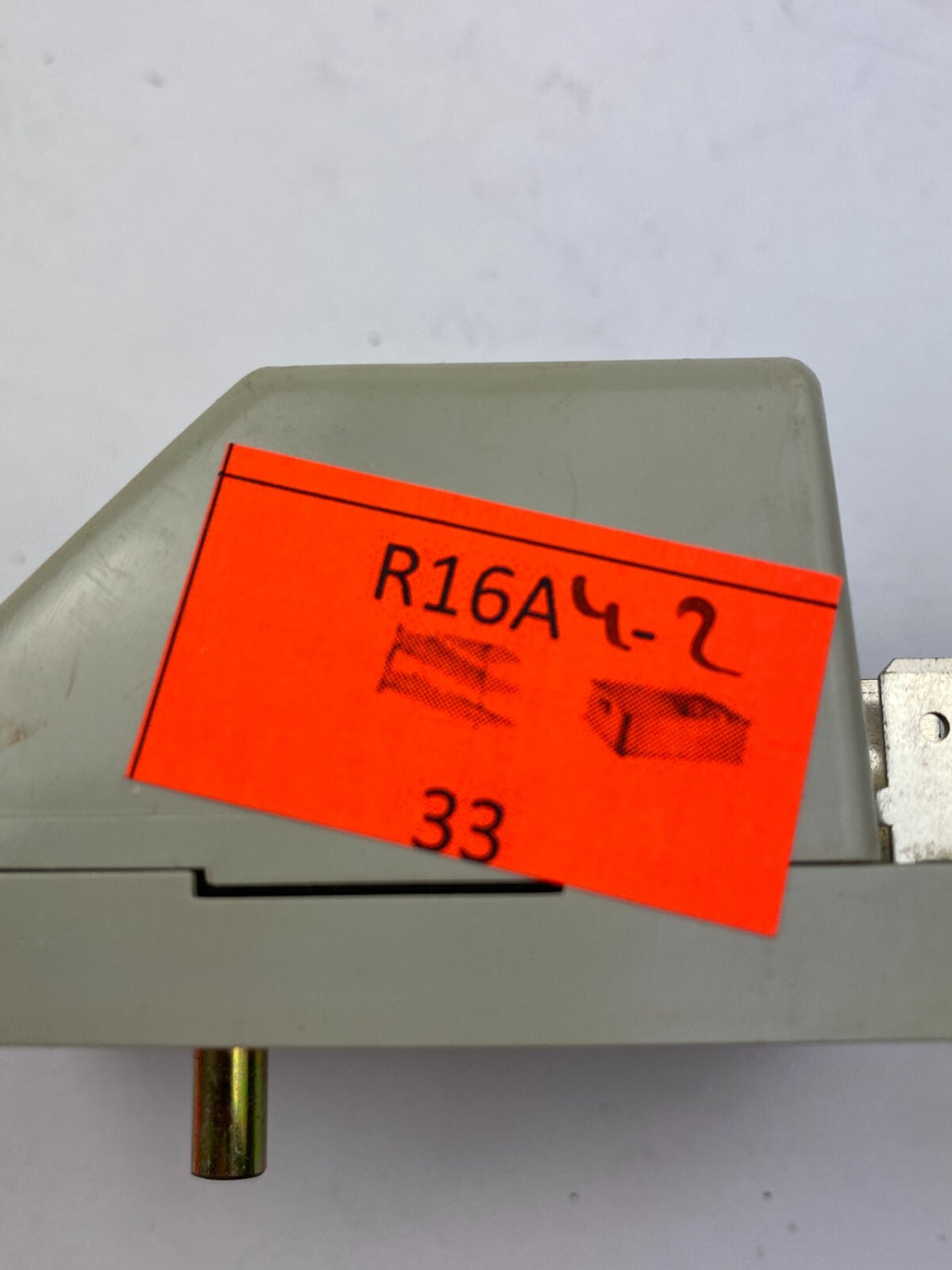 DOLD ERT 2V 2162.15 V 15 K