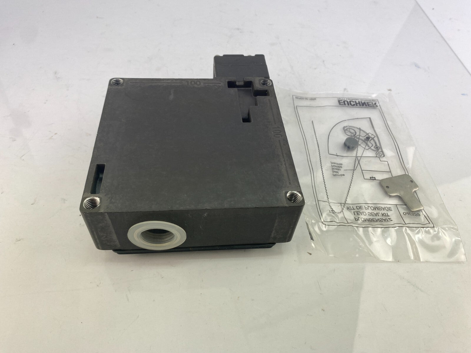 EUCHNER TZ2LE024MVAB 088070 EP