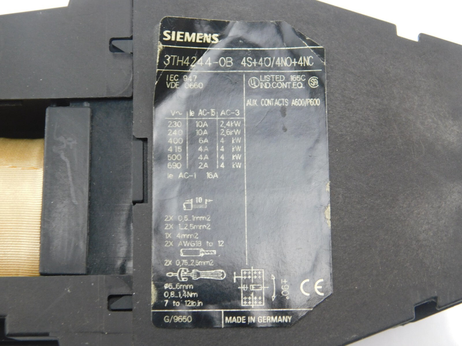 SIEMENS 3TH4244-0B ....Gehäuse defekt...