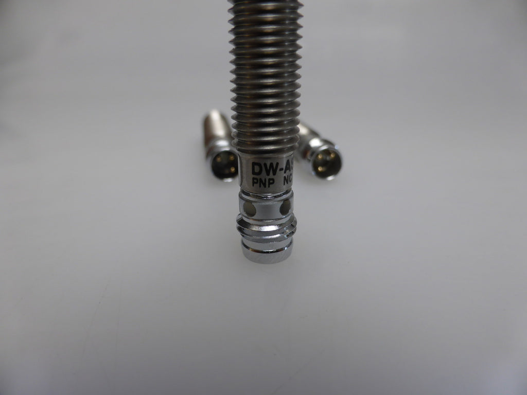 Contrinex DW-AS-604-M8- 001