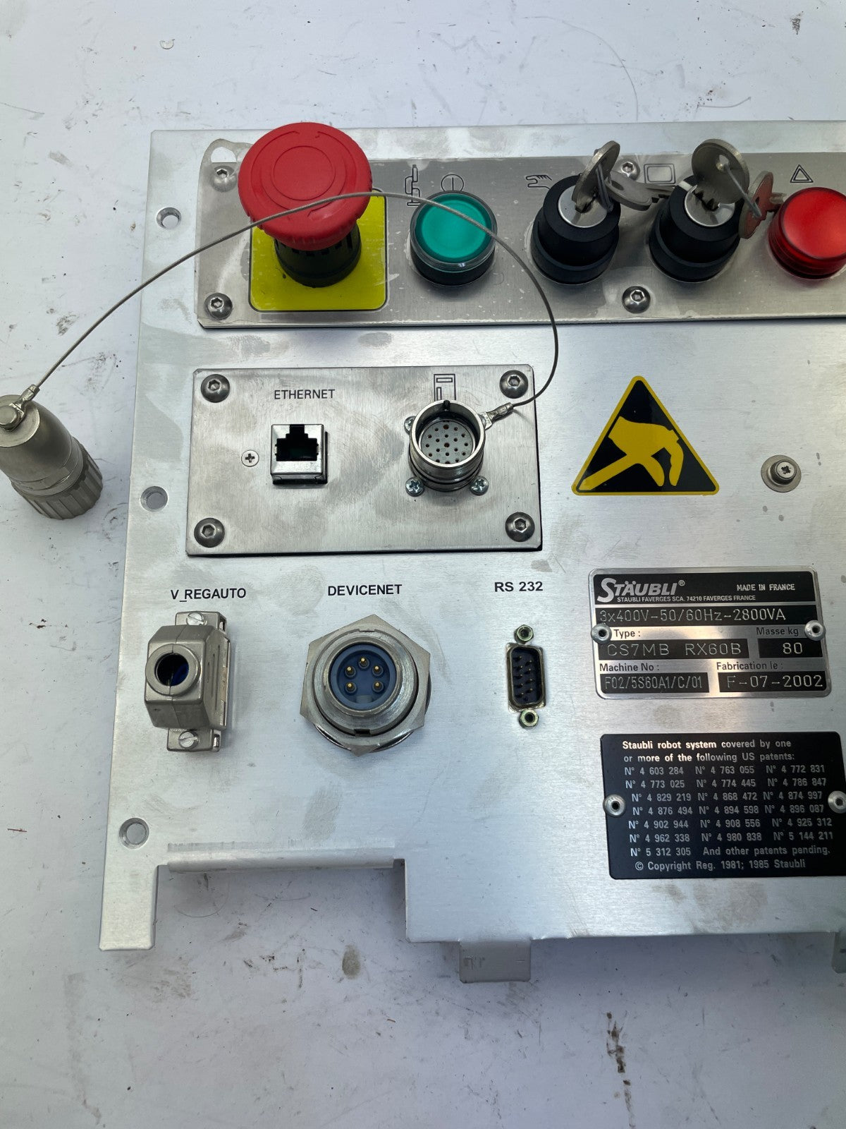 Stäubli CS7MB RX60B Bedienpanel / Frontplatte (mit Kübler H37 Betriebsstundenzäh