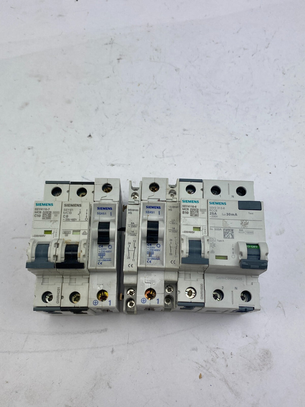 POSTEN...SIEMENS 5SY4110-7 MCB C10+5SY61 MCB C8+5SX51 C4+5SV3 312-6 RCCB 25A+..