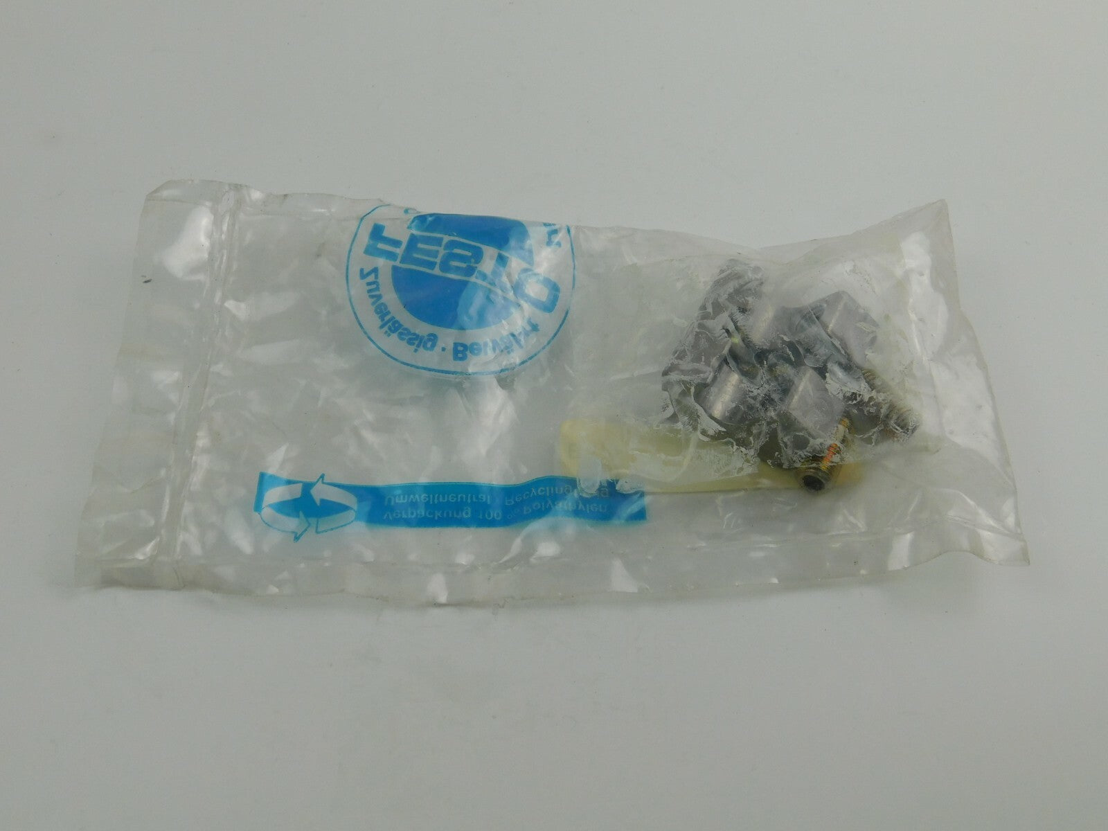 Festo 011888 BA/0 SMB-3