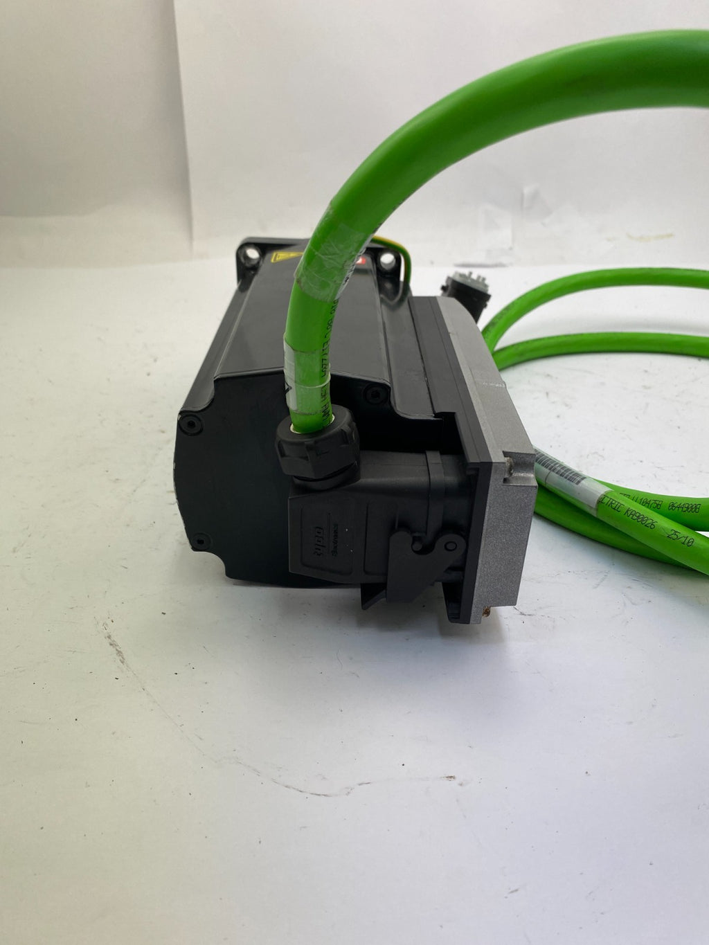 Schneider Electric 66013201-002 iSH100/30044/0/0/00/0/00/10/00