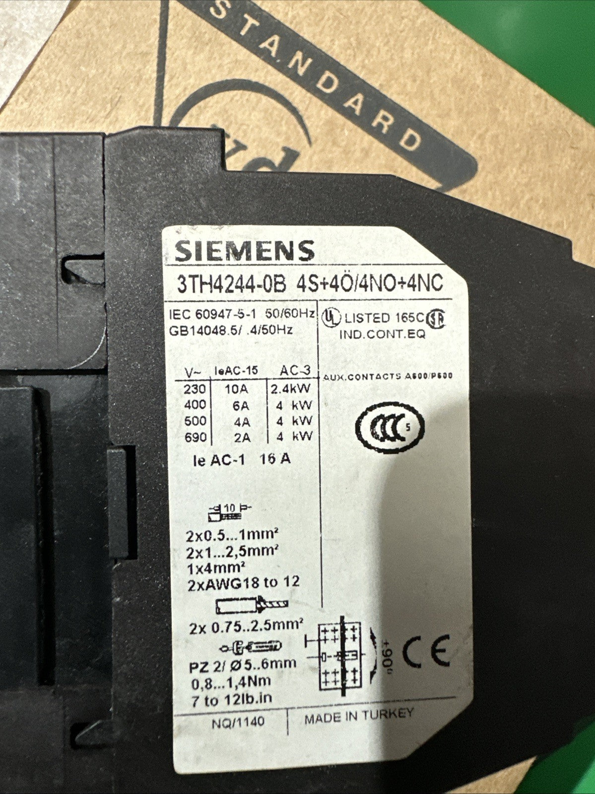 SIEMENS  Hilfsschütz 3TH4244-0B 24 V DC