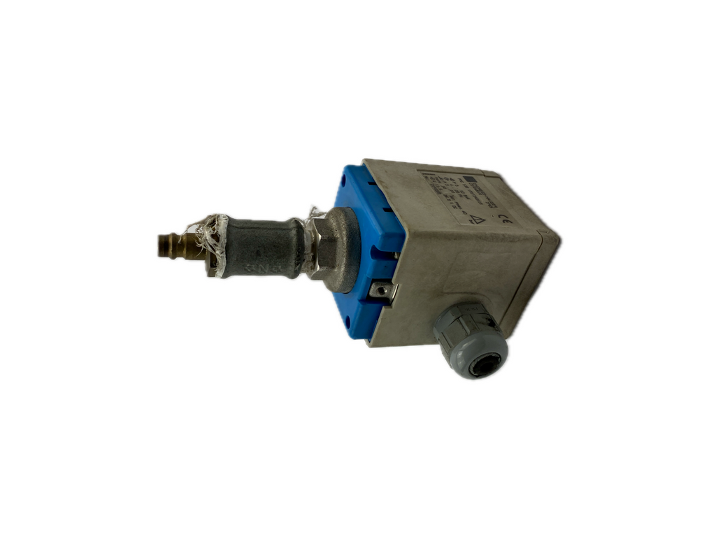 ENDRESS+HAUSER CERABAR PMC 133 1M1F2A6A1S 0...10 BAR 4...20 MA