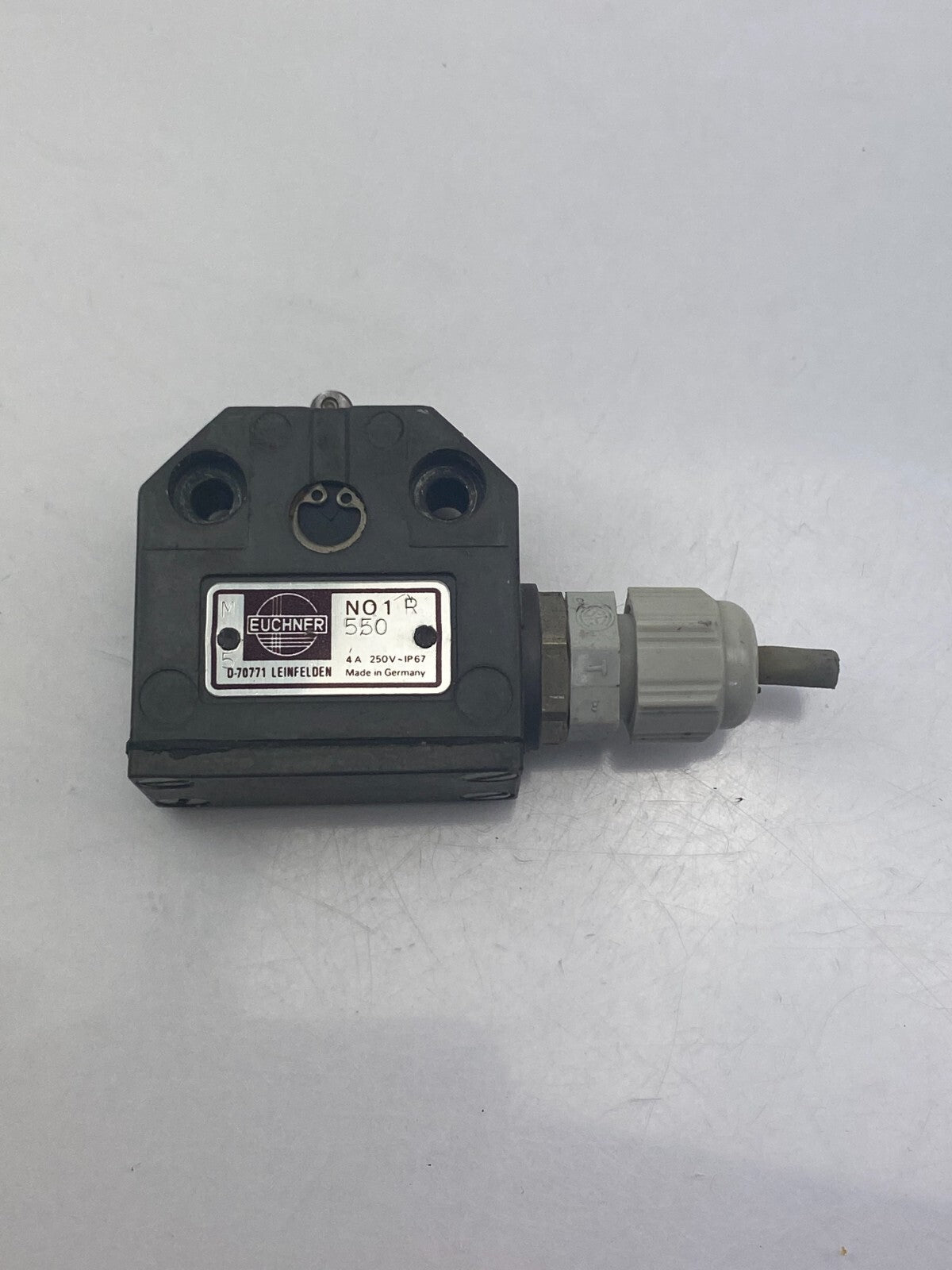EUCHNER NO 1 R 550 4 A 250V~IP67
