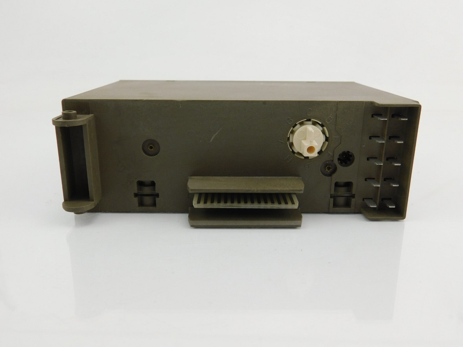 SIEMENS RELAY OUTPUT  6ES5 452-8MR11