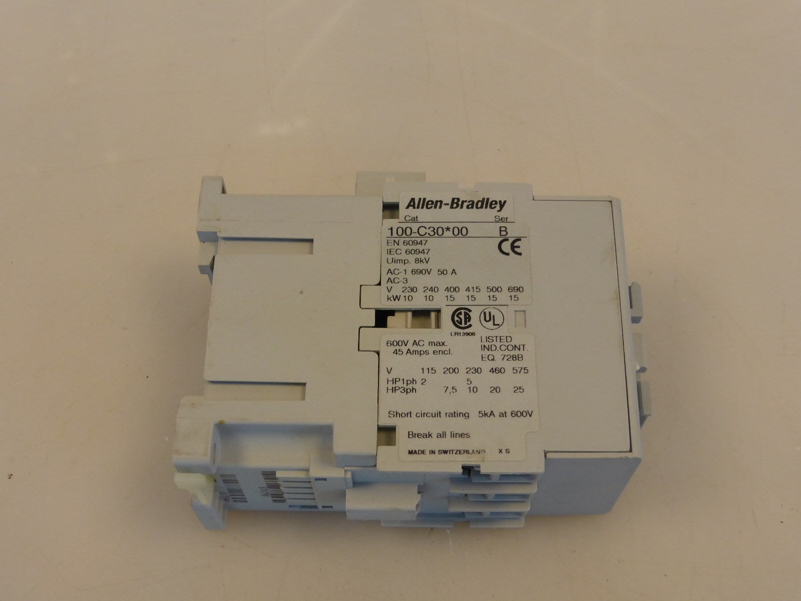 Allen Bradley 100-C30*00 B