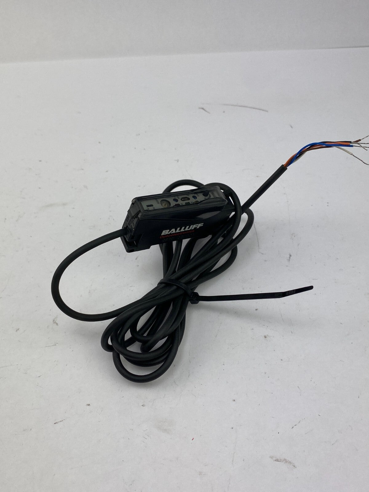 BALLUFF BOS 74K-UU-1FR-BO-Z 10-30V DC 200mA