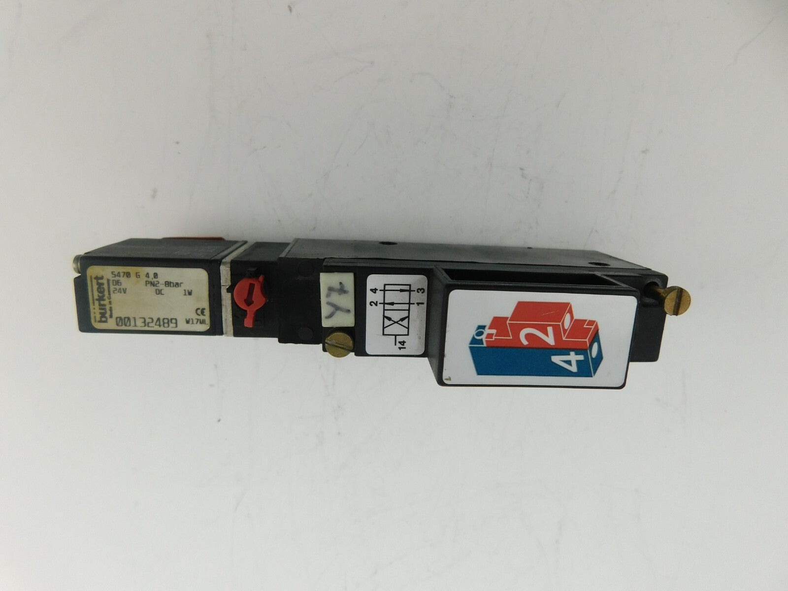 Bürkert Pneumatikventil 00132489 5470 24V 8 Bar  