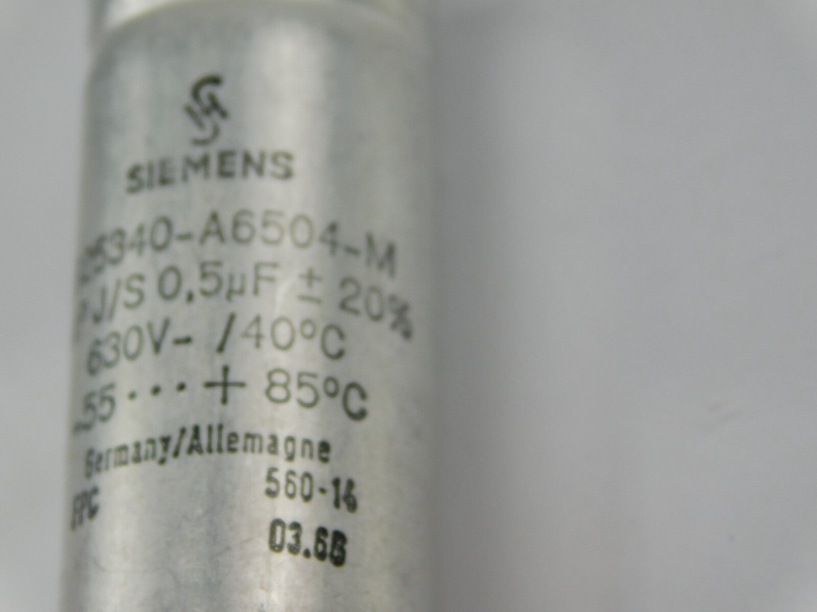 SIEMENS 825340-A6504-M MP J/S 0,5 630V-/40 C° ** 2 Stück **