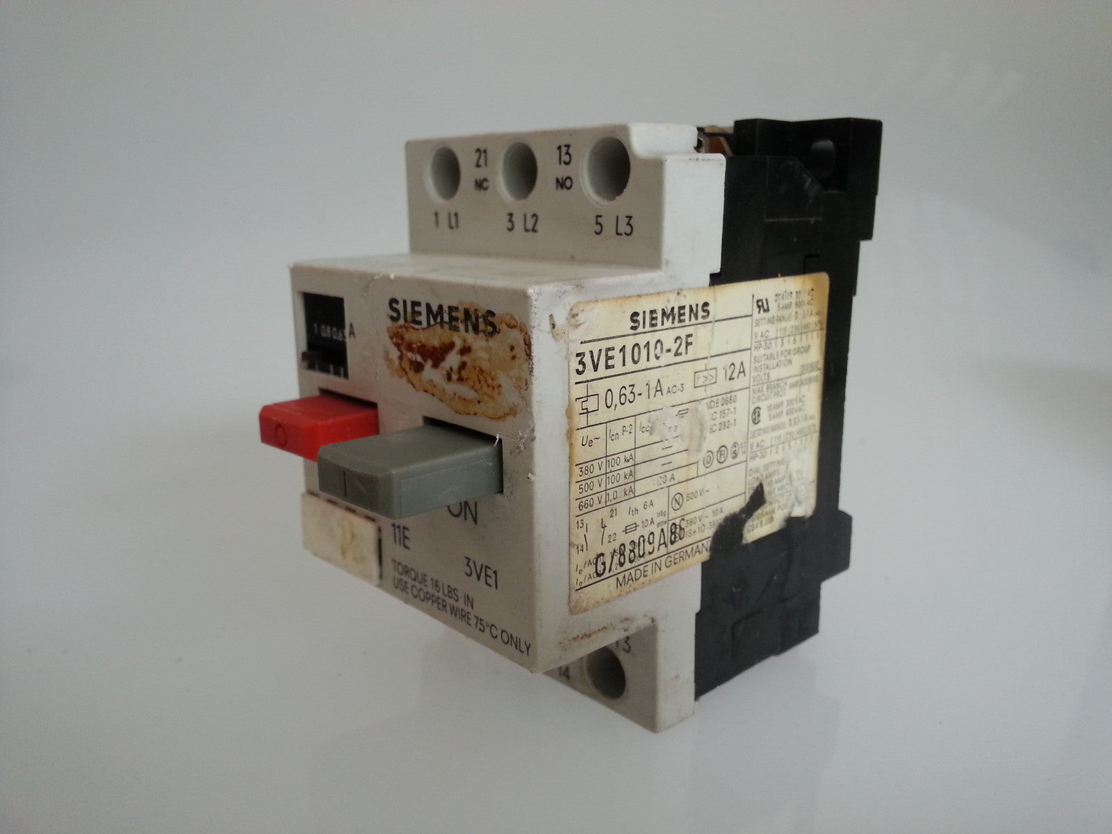 Posten SIEMENS 3VE1020-2H x3 ; 3VE1010-2E ; 3VE1010-2F; 3VE1010-2H 