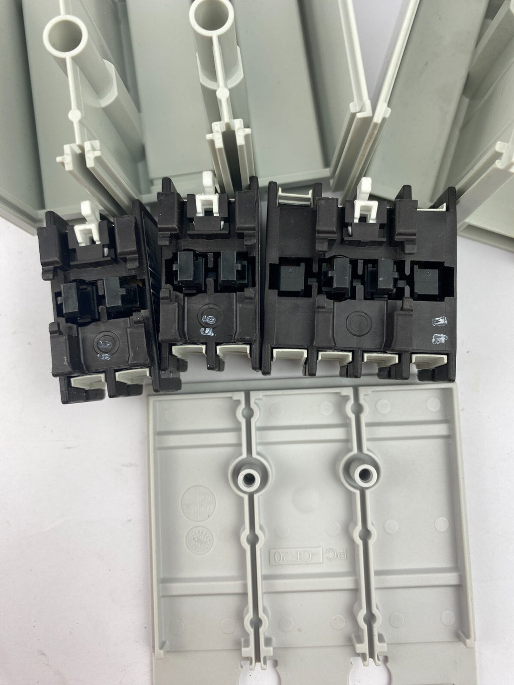 POSTEN..EATON DIL M150-XHI11 +DIL M150-XHI31 XTCEXFBG31+MOELLER NZM1-XKSA