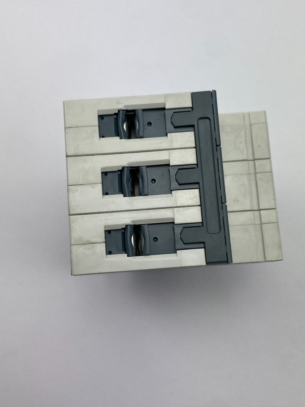 SIEMENS 5SY63 MCB C13 400V