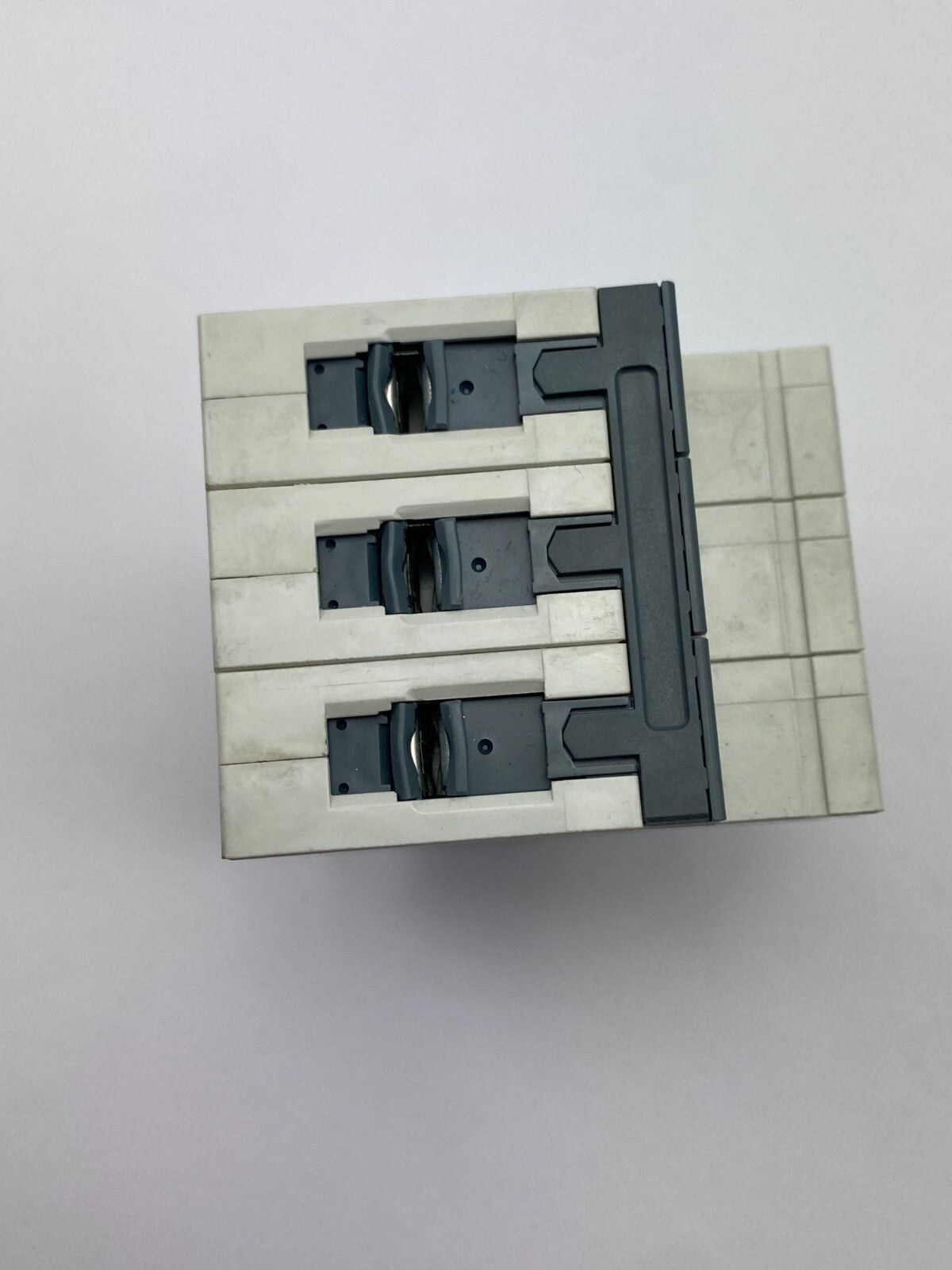 SIEMENS 5SY63 MCB C13 400V