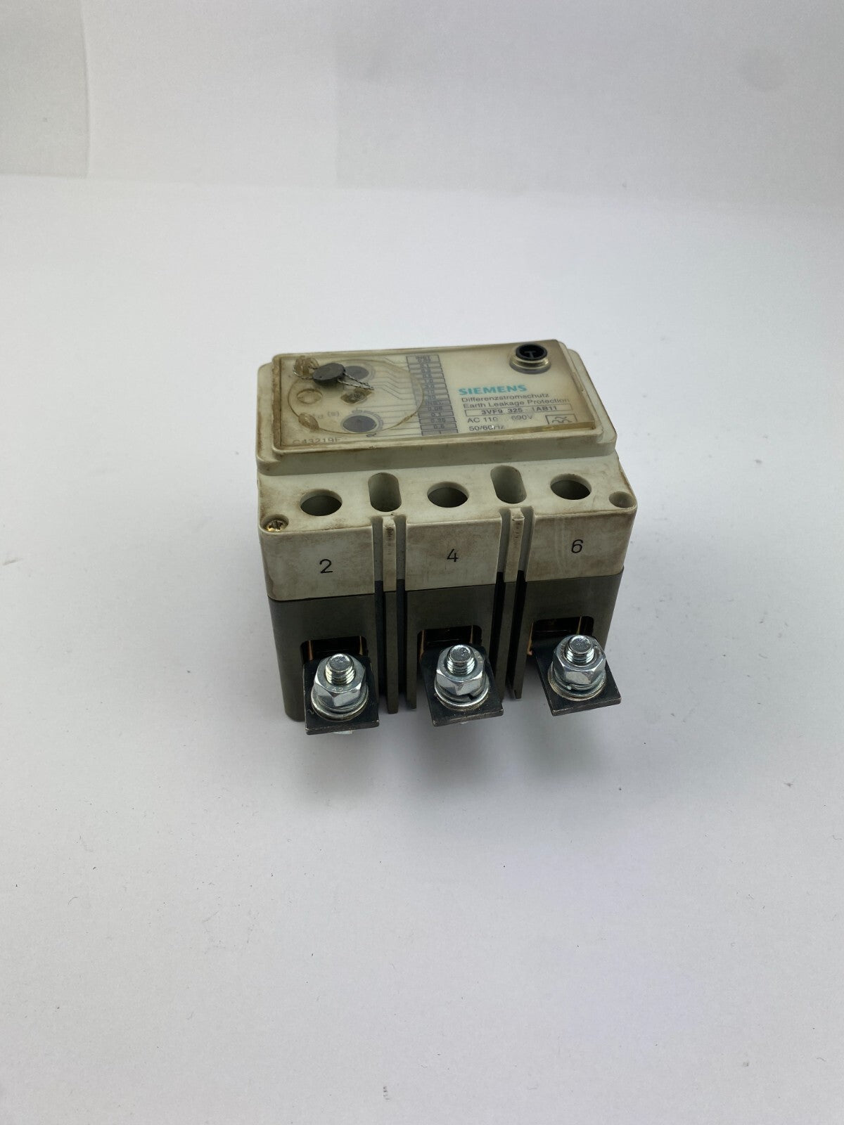 SIEMENS 3VF9 325-1AB11 AC 110..690V 50/60Hz
