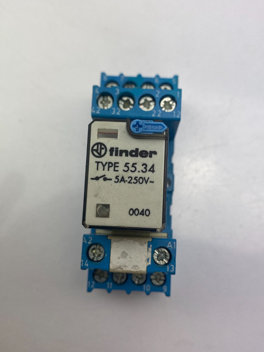 finder TYPE 55.34 5A-250V  **2 Stück**